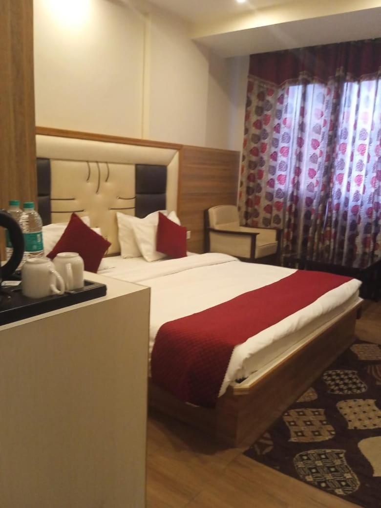 Hotel President Bharwain Esterno foto